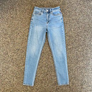 American Eagle mom jeans size 00